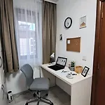 Very Cozy And Comfort House In Location *