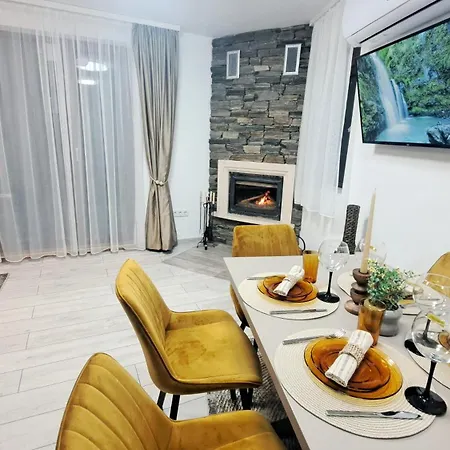 Private House - Garden & Bbq - Walk To Gondola Feriehus