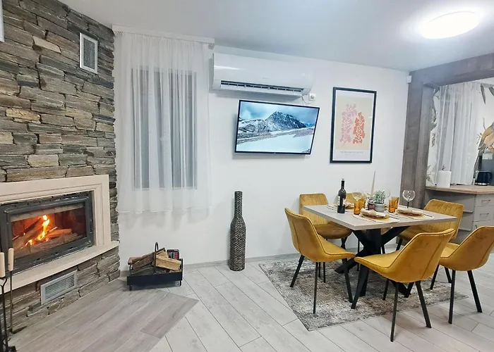 Very Cozy And Comfort House In Location