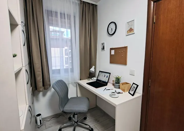 Very Cozy And Comfort House In Location *