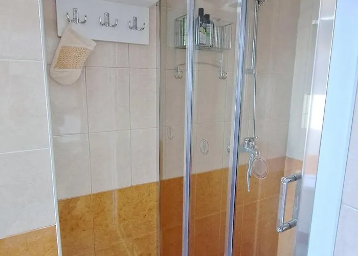 Very Cozy And Comfort House In Location *