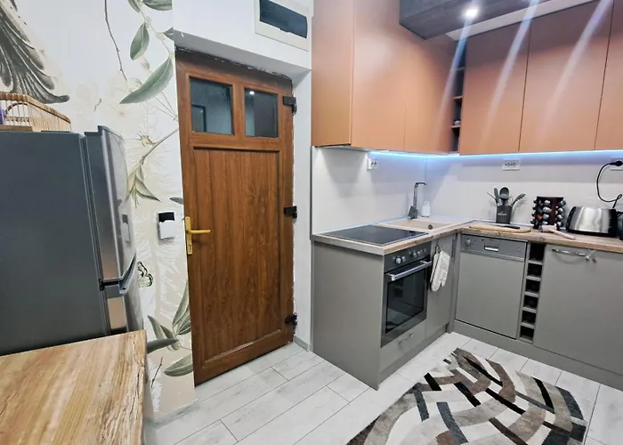 Very Cozy And Comfort House In Location