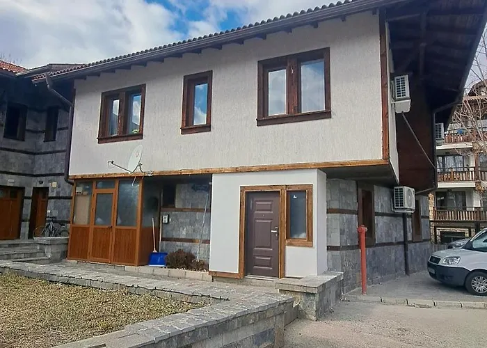 Very Cozy And Comfort House In Location *